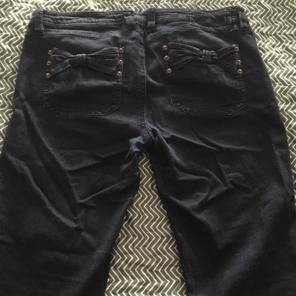 Capris Juniors - Picture 2 of 4